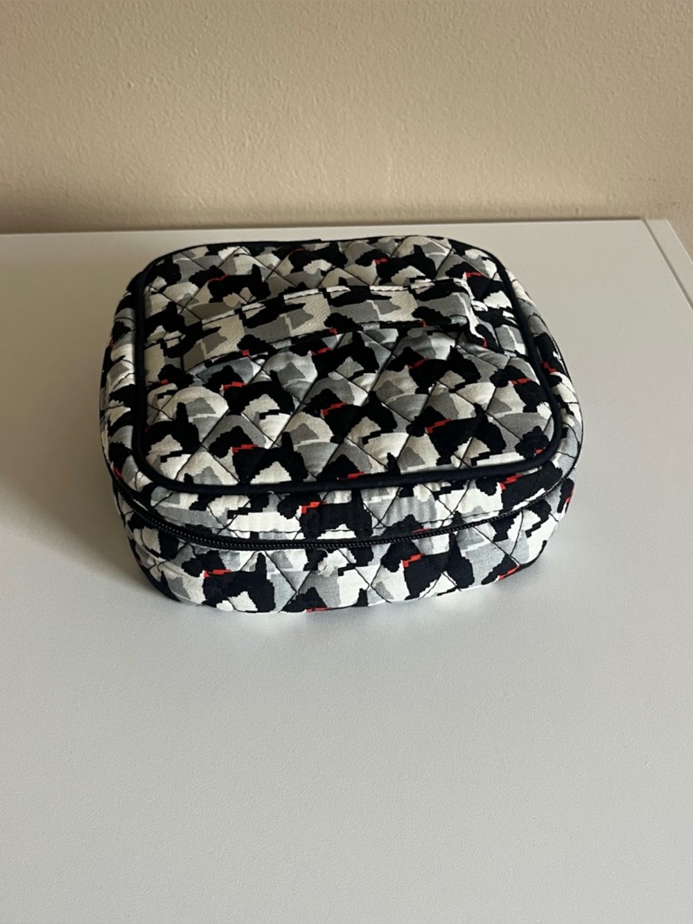 Vera Bradley black & white Scottie Dog makeup or jewelry bag, never used